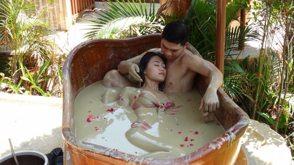 Kinh nghiệm tắm bùn Nha Trang: các mẹ có thể tắm trong những bồn riêng tư nếu thích
