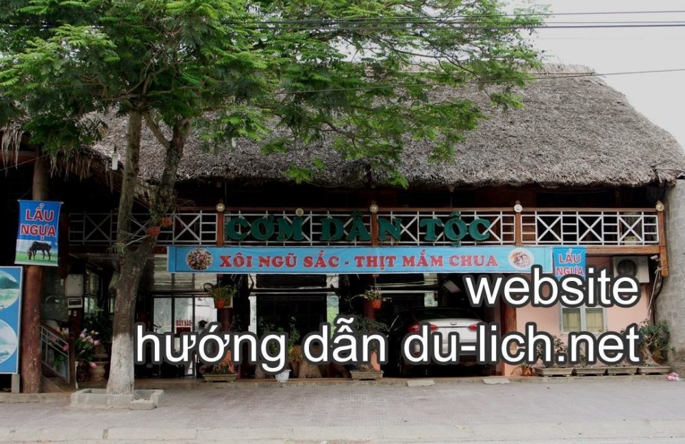 Review về quán “nhà hàng cơm” Dân Tộc ở Hà Giang