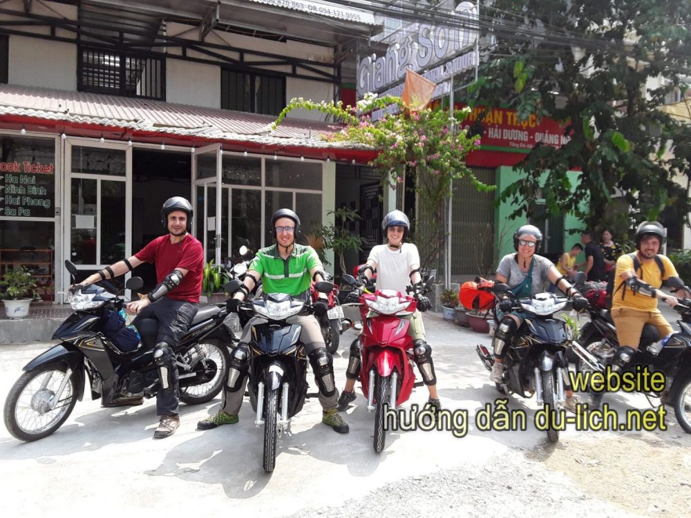 Kinh nghiệm thuê xe máy tại Hà Giang: nên chọn nơi có xe máy mới và xe số phanh đảm bảo an toàn