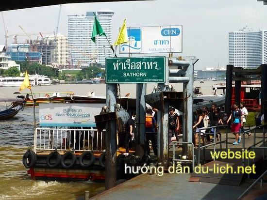 Hình ảnh bến tàu Sathorn Bangkok