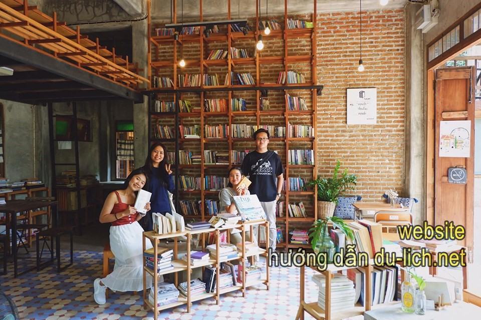Review Chiang Mai Thailand: những shop đồ lưu niệm nhỏ xinh xinh ở One Nimman