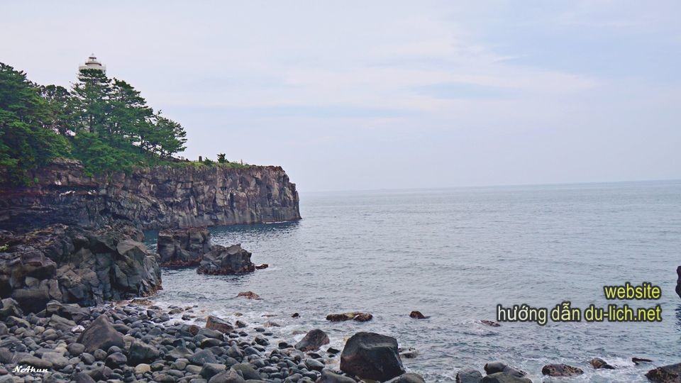 Hình ảnh mỏm đá ở bờ biển Jogasaki (1)