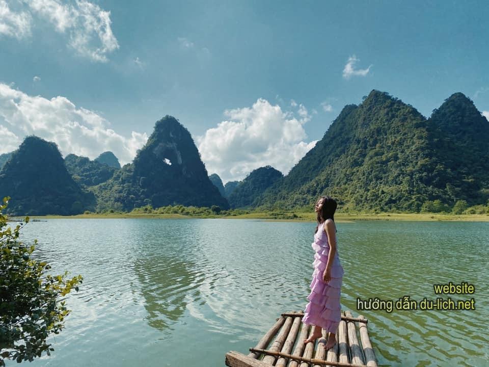 Review Cao Bằng: Hình ảnh núi Thủng + hồ Mắt thần Cao Bằng: Ảo tung chảo, nước lên đầy ma mị