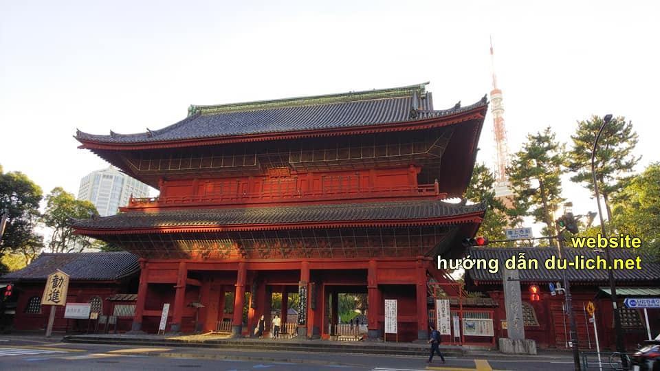 Địa điểm check-in ở Tokyo - cổng chùa Zojo-ji