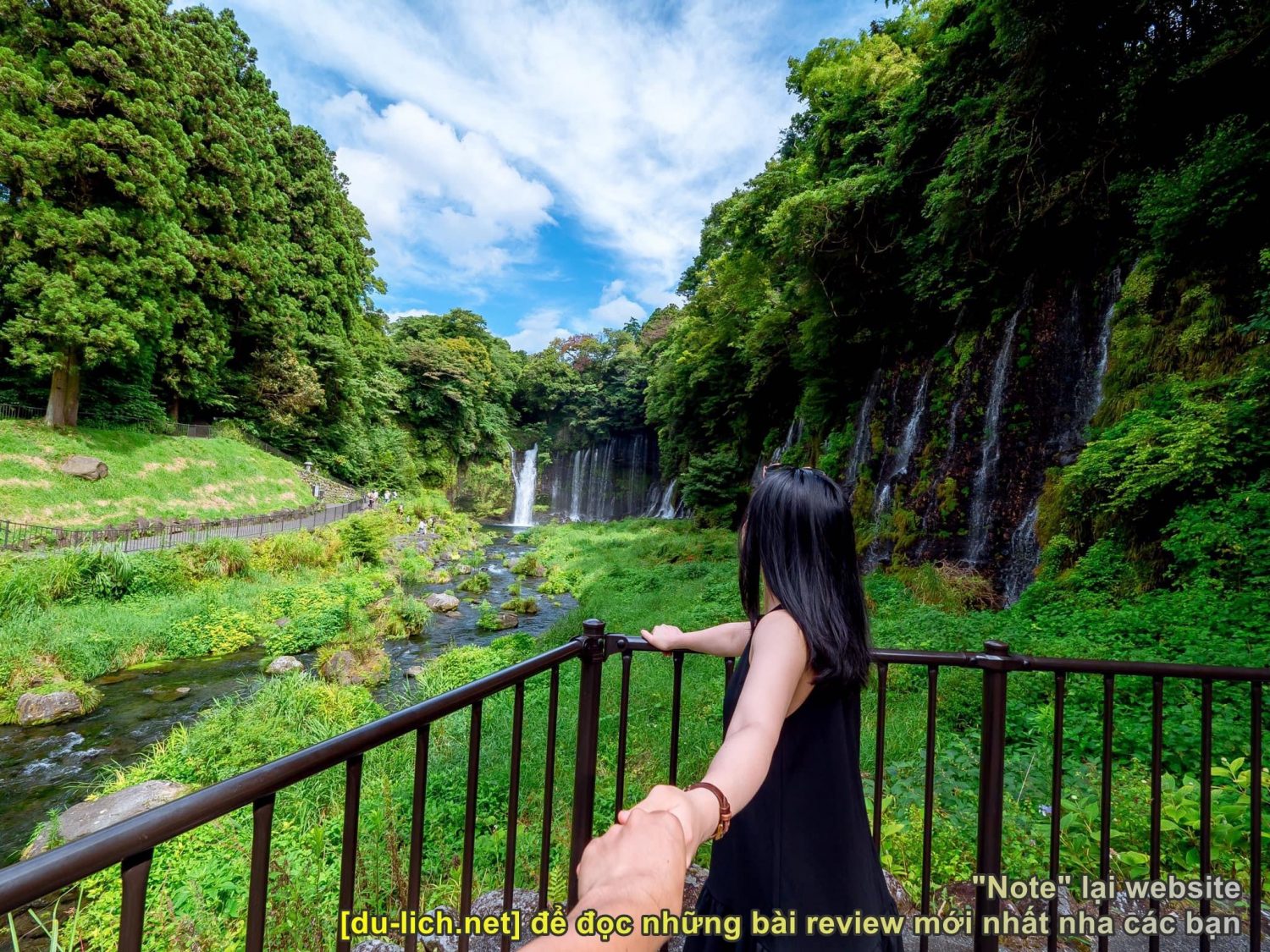 Review cắm trại núi Phú Sĩ: check in thác Shiraito