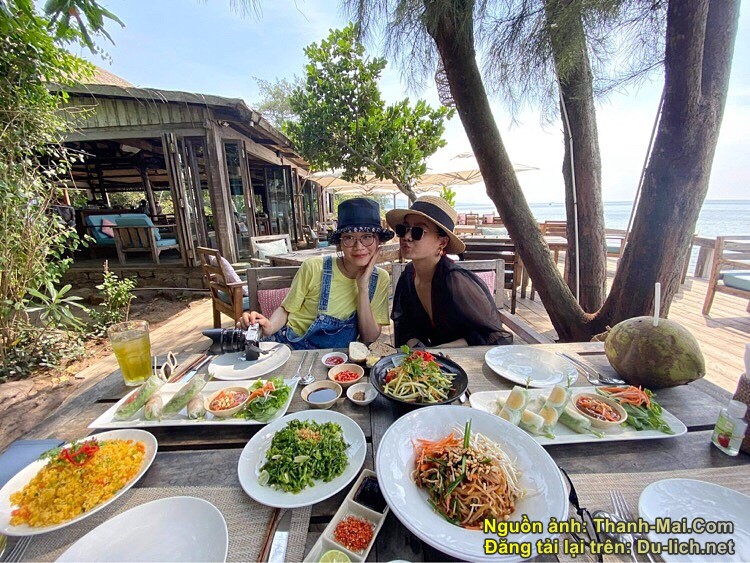 Hình ảnh chụp tại nhà hàng On the Rock - Mango Bay Phú Quốc