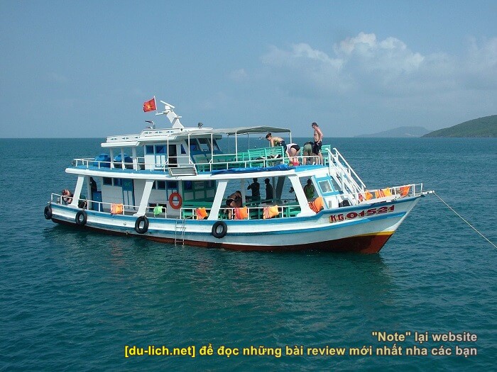 Tour 4 đảo Phú Quốc. Hình ảnh tàu đưa khách đi nam đảo Phú Quốc từ cảng An Thới