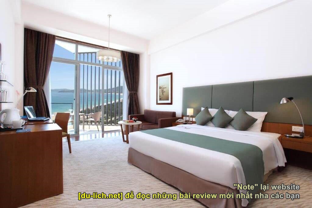Giá phòng khách sạn Novotel Nha Trang chỉ ở mức trung bình so với mặt bằng giá chung